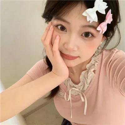 像两滴水
